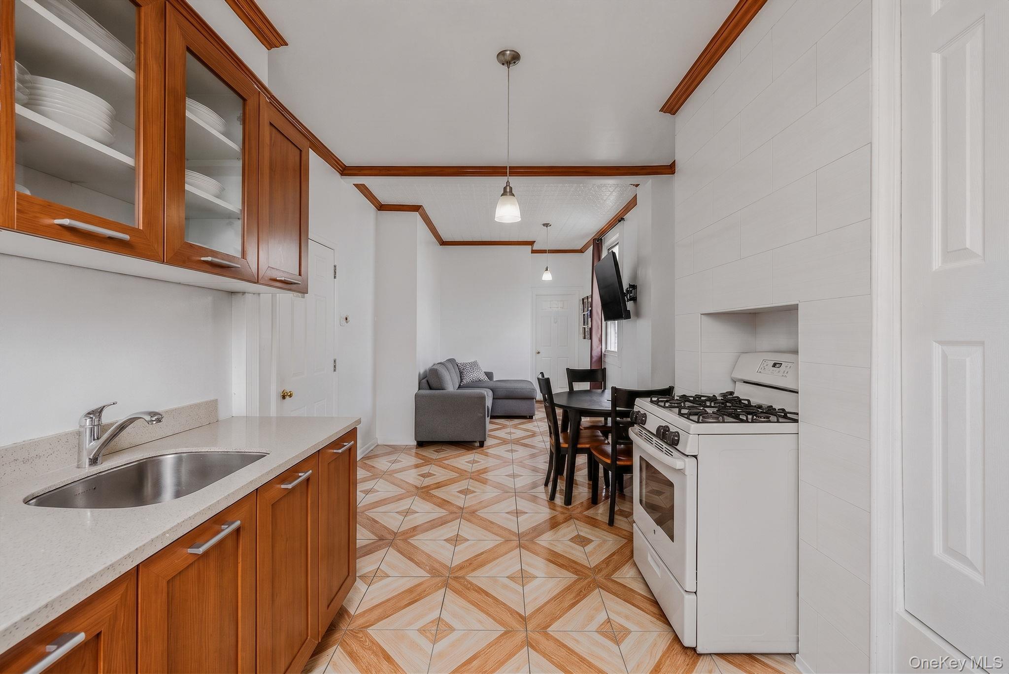 Single Family Wyckoff Avenue  Brooklyn, NY 11237, MLS-1031062-10