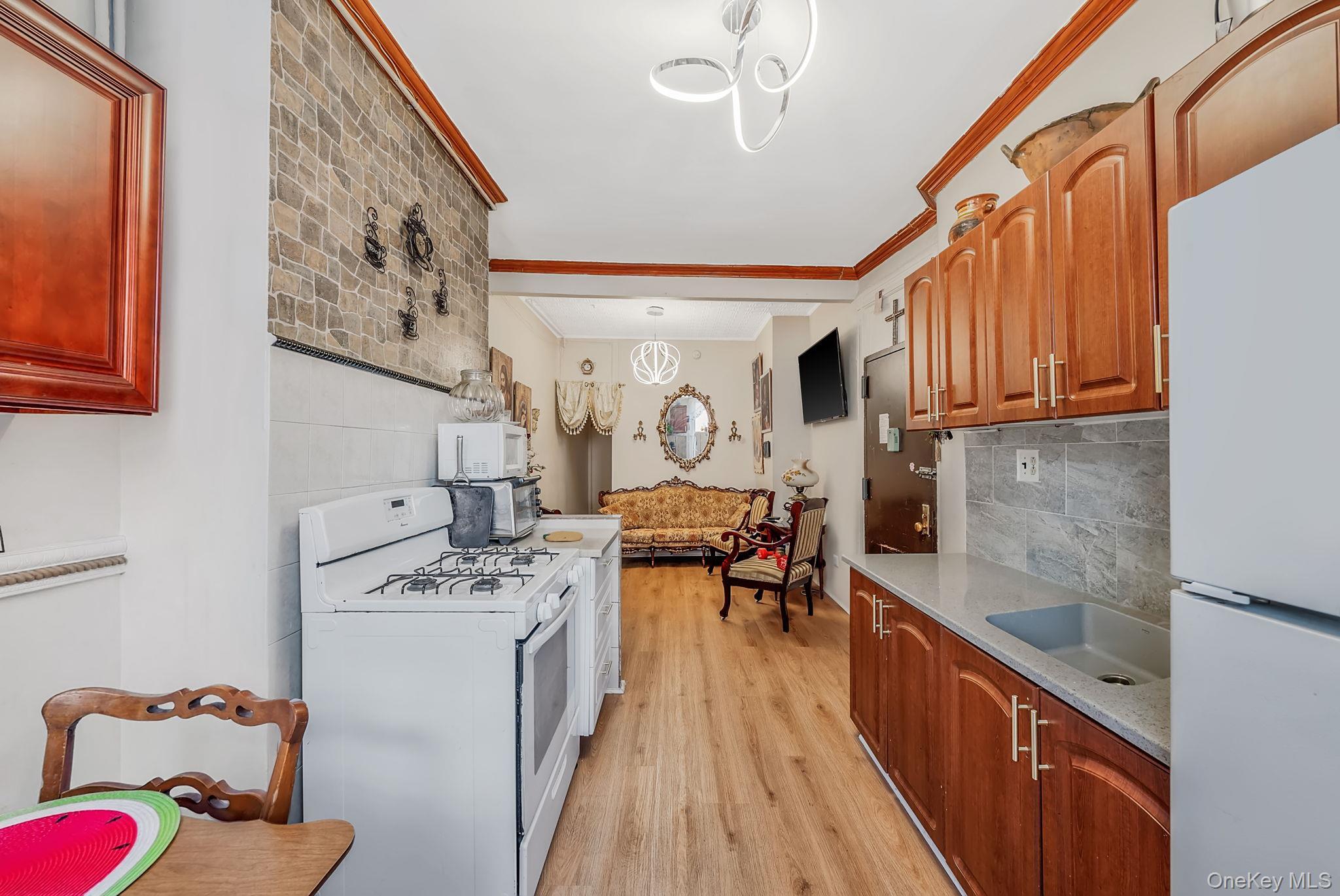 Single Family Wyckoff Avenue  Brooklyn, NY 11237, MLS-1031062-19