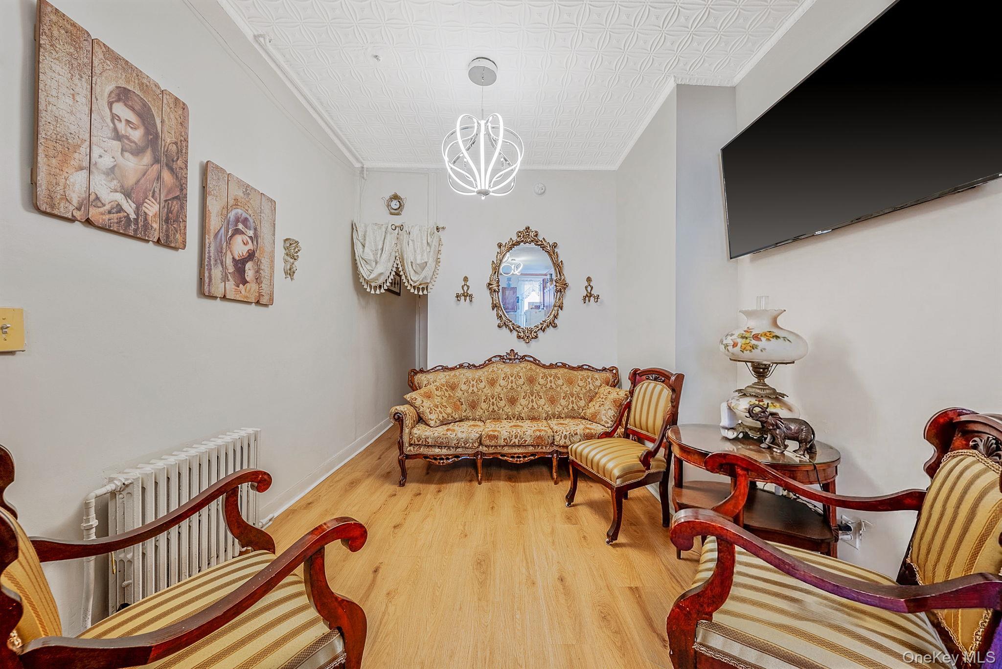 Single Family Wyckoff Avenue  Brooklyn, NY 11237, MLS-1031062-21