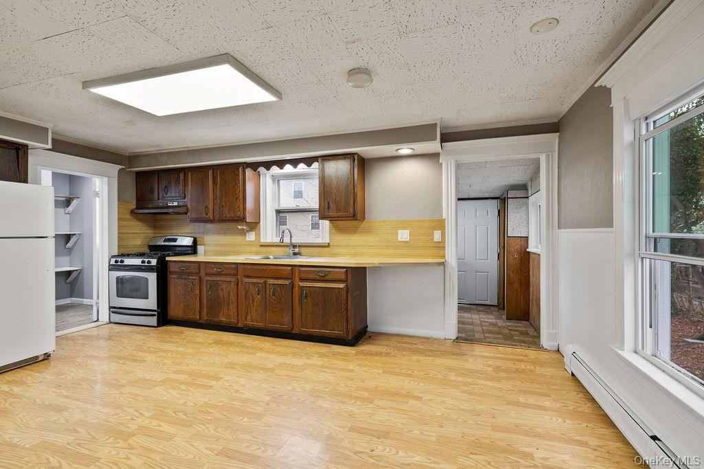 Single Family Cosgrove Avenue Rockland County, NY 10993, MLS-1031079-12