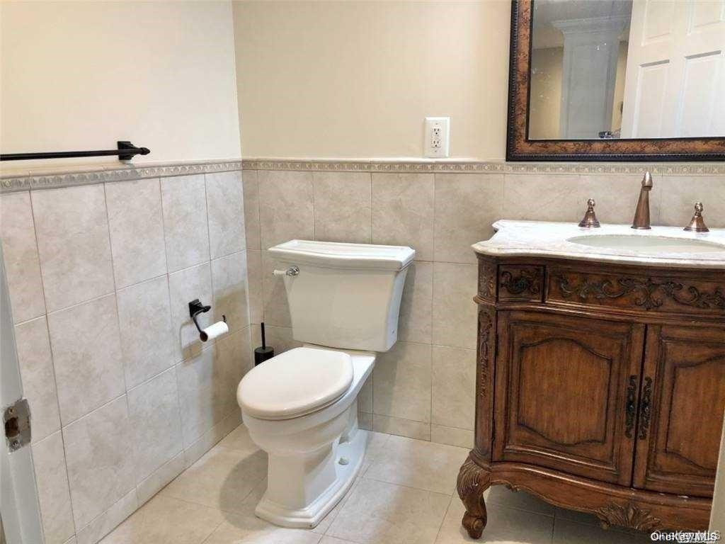 Single Family 215th Street  Queens, NY 11360, MLS-1031082-15