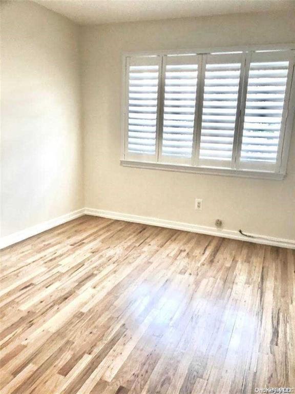 Single Family 215th Street  Queens, NY 11360, MLS-1031082-9