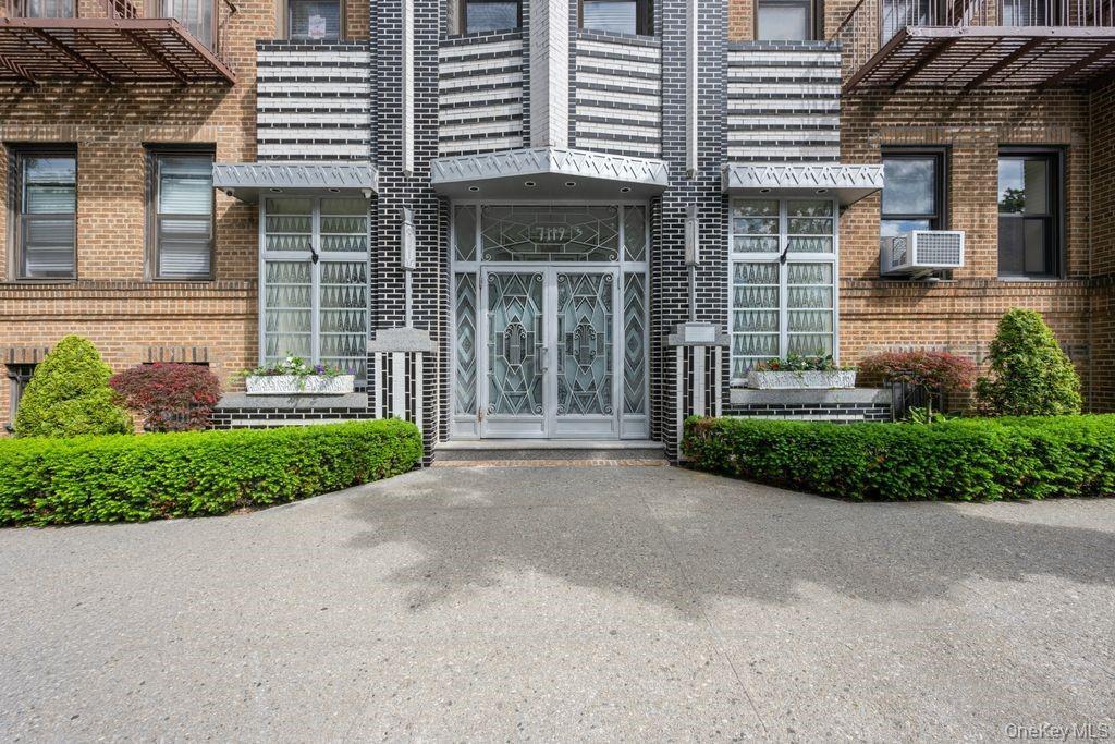 Coop Shore Road  Brooklyn, NY 11209, MLS-1031104-17