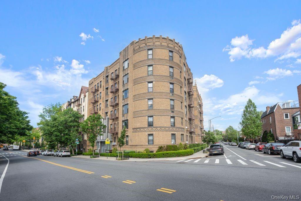 Coop Shore Road  Brooklyn, NY 11209, MLS-1031104-23