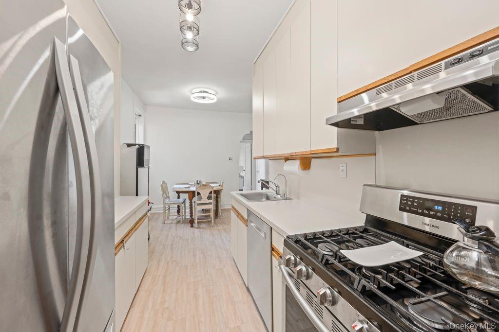 Coop Shore Road  Brooklyn, NY 11209, MLS-1031104-4