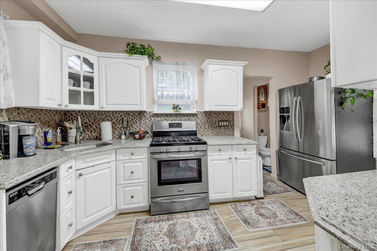 Single Family Logan Avenue  Bronx, NY 10465, MLS-1031107-10
