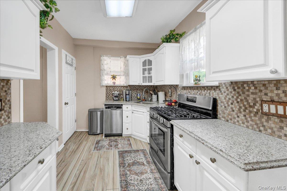 Single Family Logan Avenue  Bronx, NY 10465, MLS-1031107-12