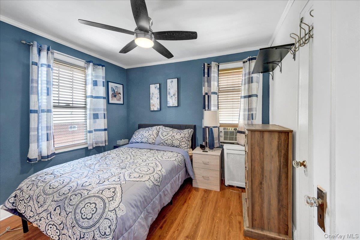 Single Family Logan Avenue  Bronx, NY 10465, MLS-1031107-22
