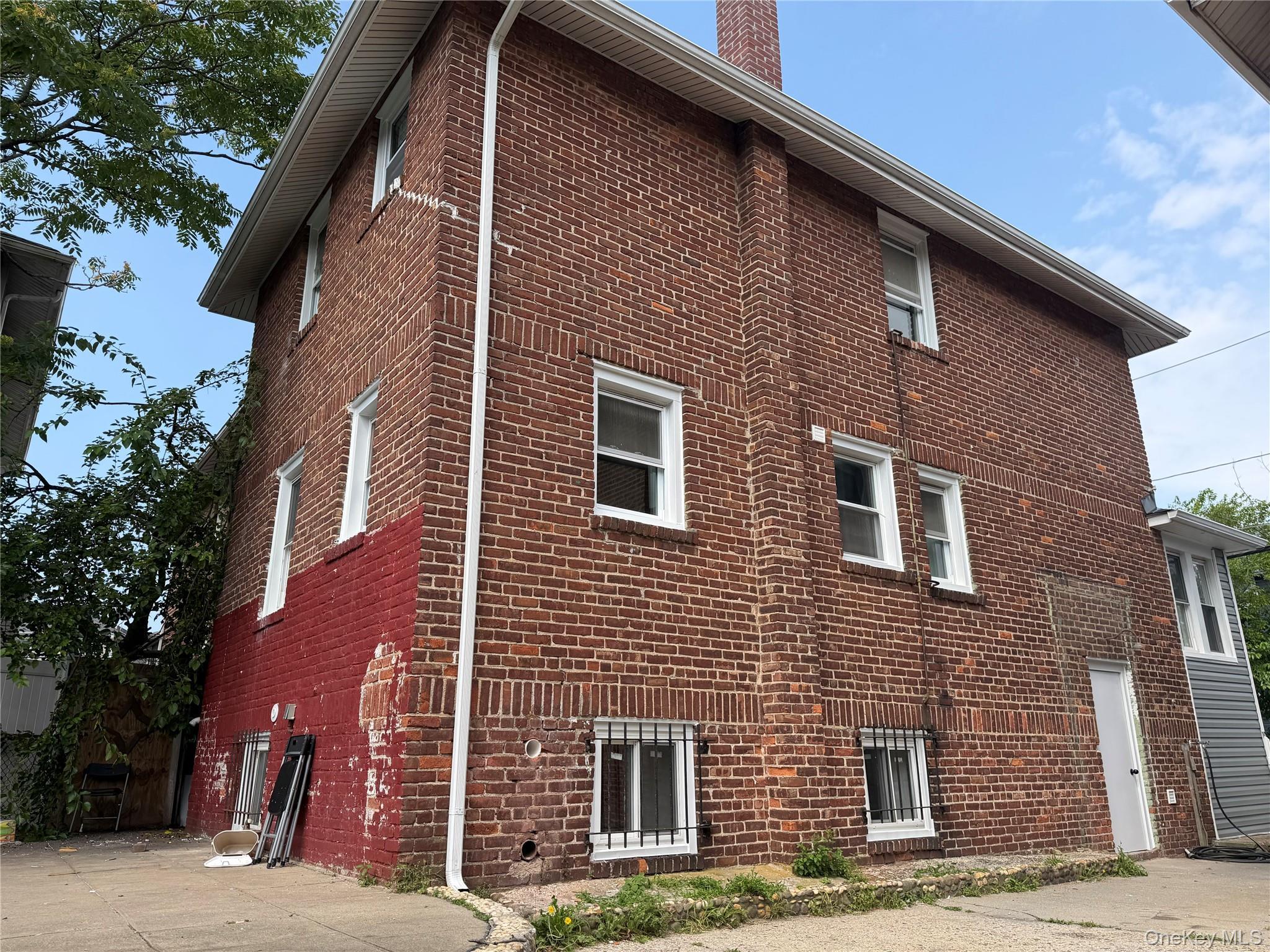 Single Family Deerfield Road Queens, NY 11691, MLS-1031117-3