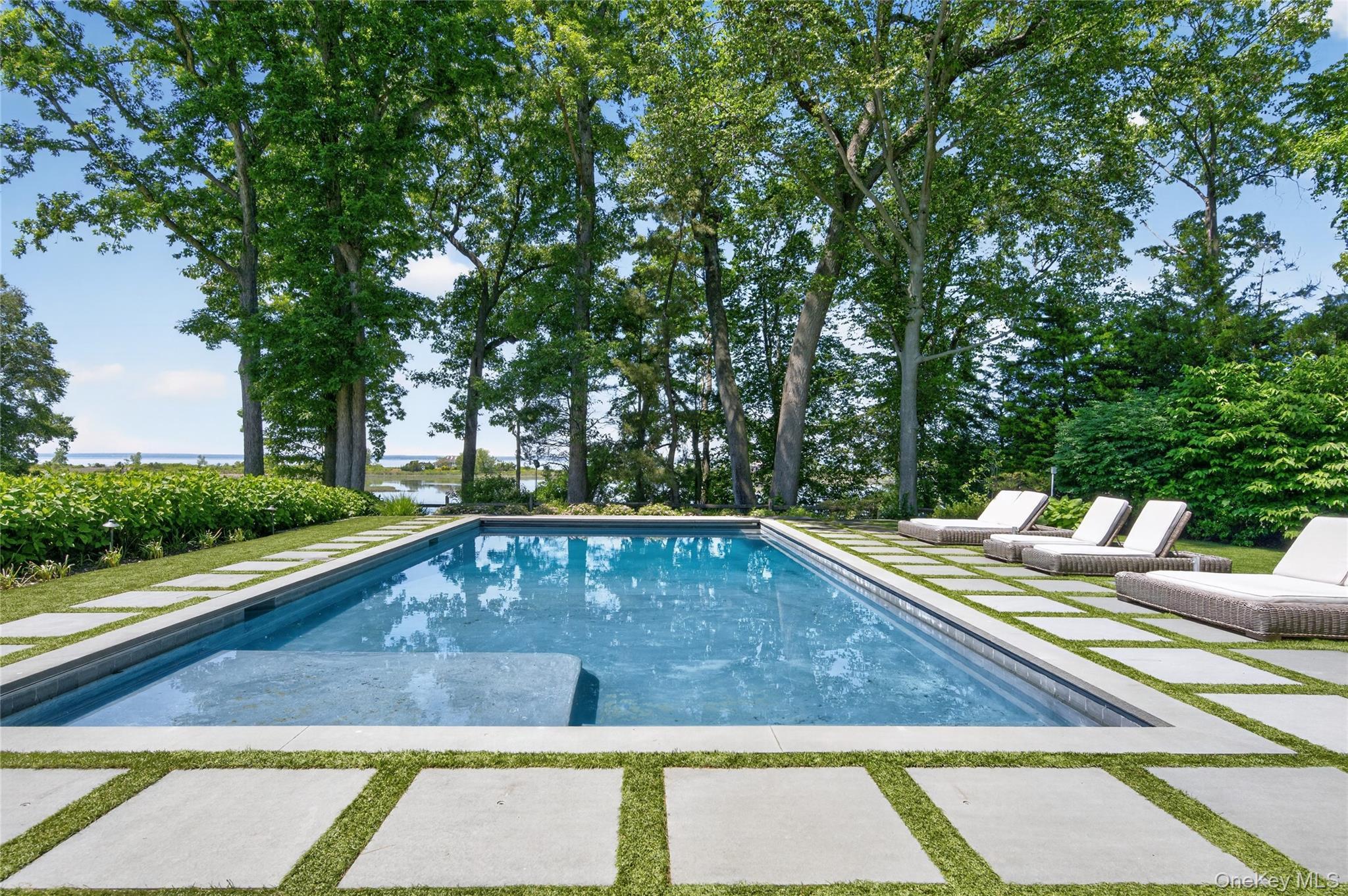 Single Family Lands End Road  Nassau County, NY 11560, MLS-1031122-41