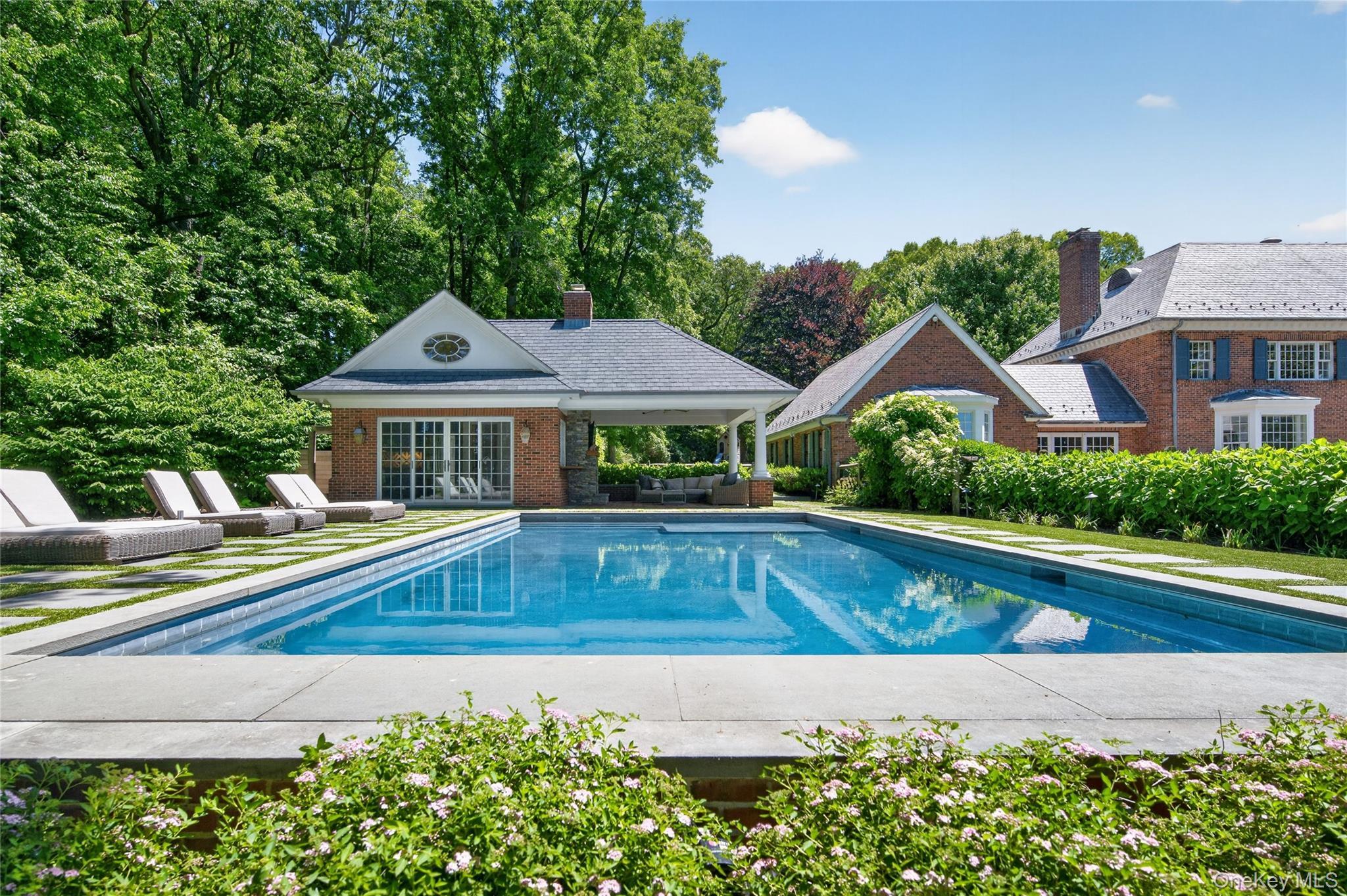 Single Family Lands End Road  Nassau County, NY 11560, MLS-1031122-43