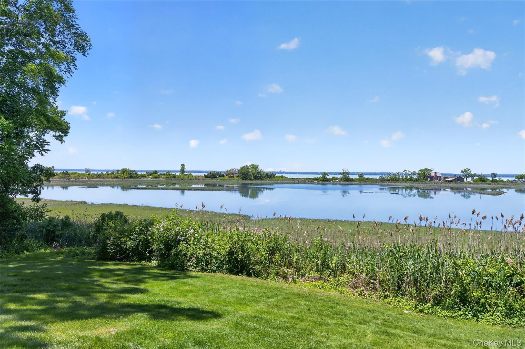 Single Family Lands End Road  Nassau County, NY 11560, MLS-1031122-47