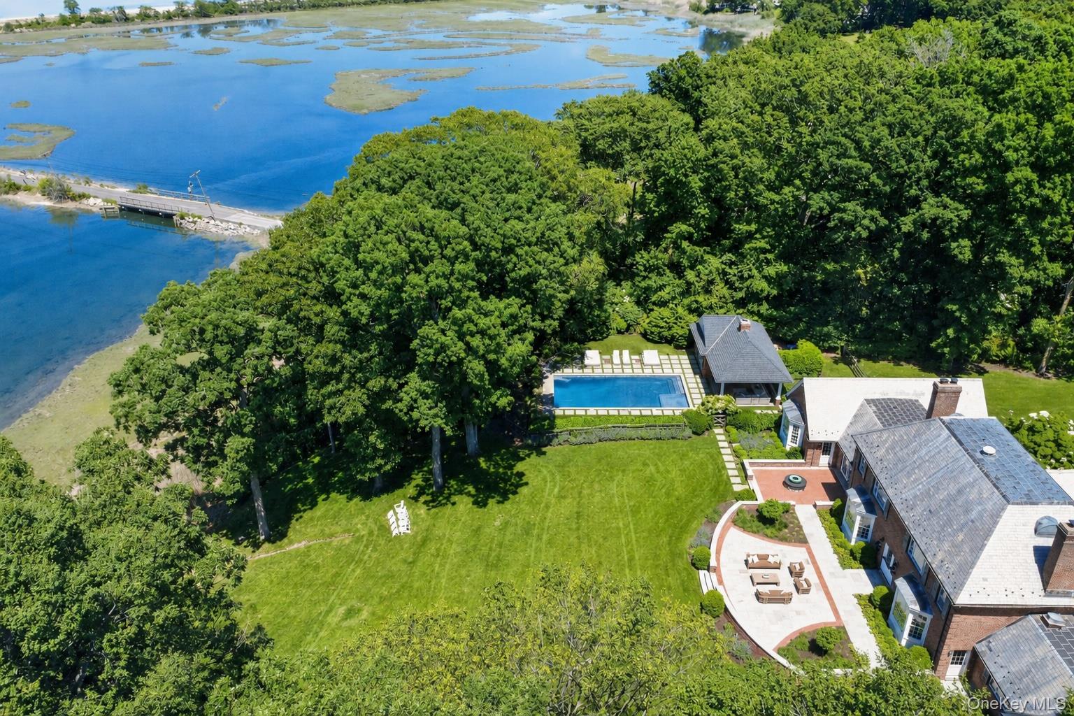 Single Family Lands End Road  Nassau County, NY 11560, MLS-1031122-50