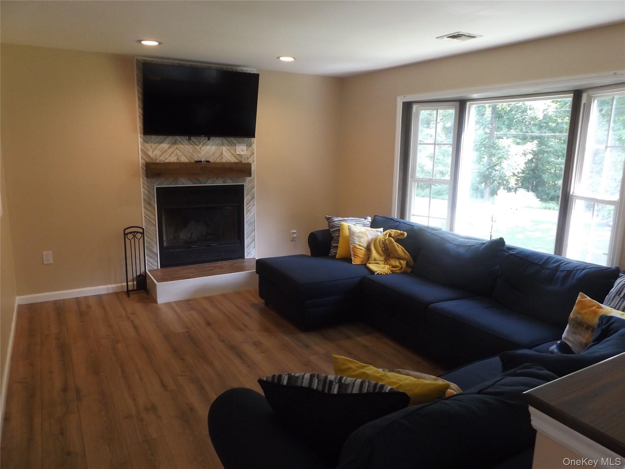 Single Family Ring Road Dutchess County, NY 12578, MLS-1031123-27