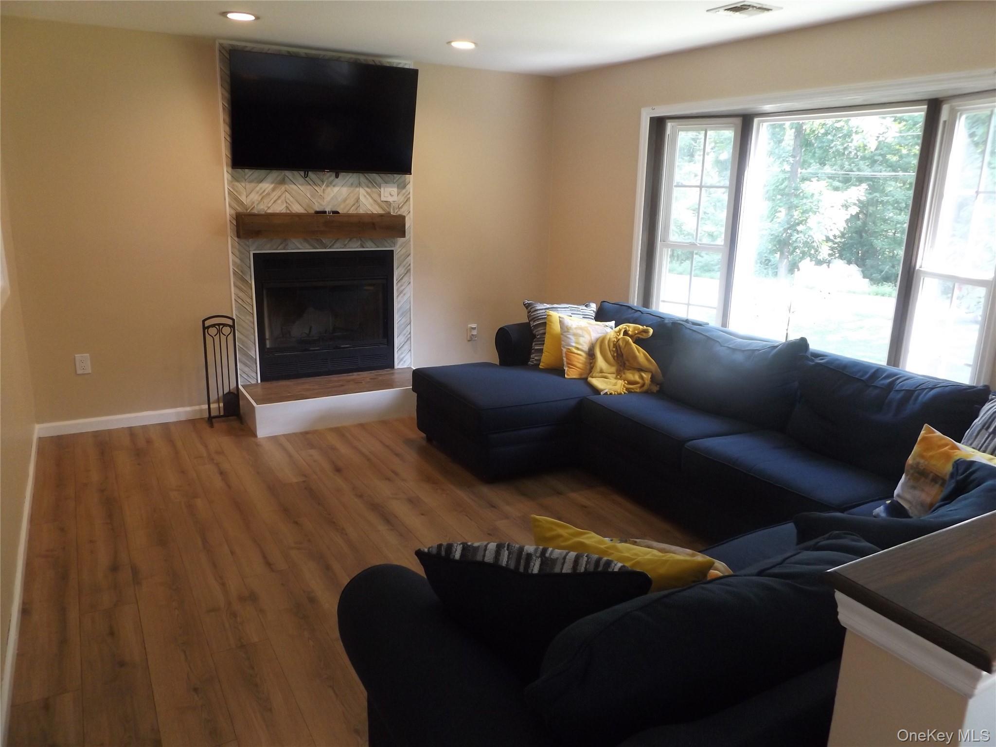 Single Family Ring Road Dutchess County, NY 12578, MLS-1031123-28
