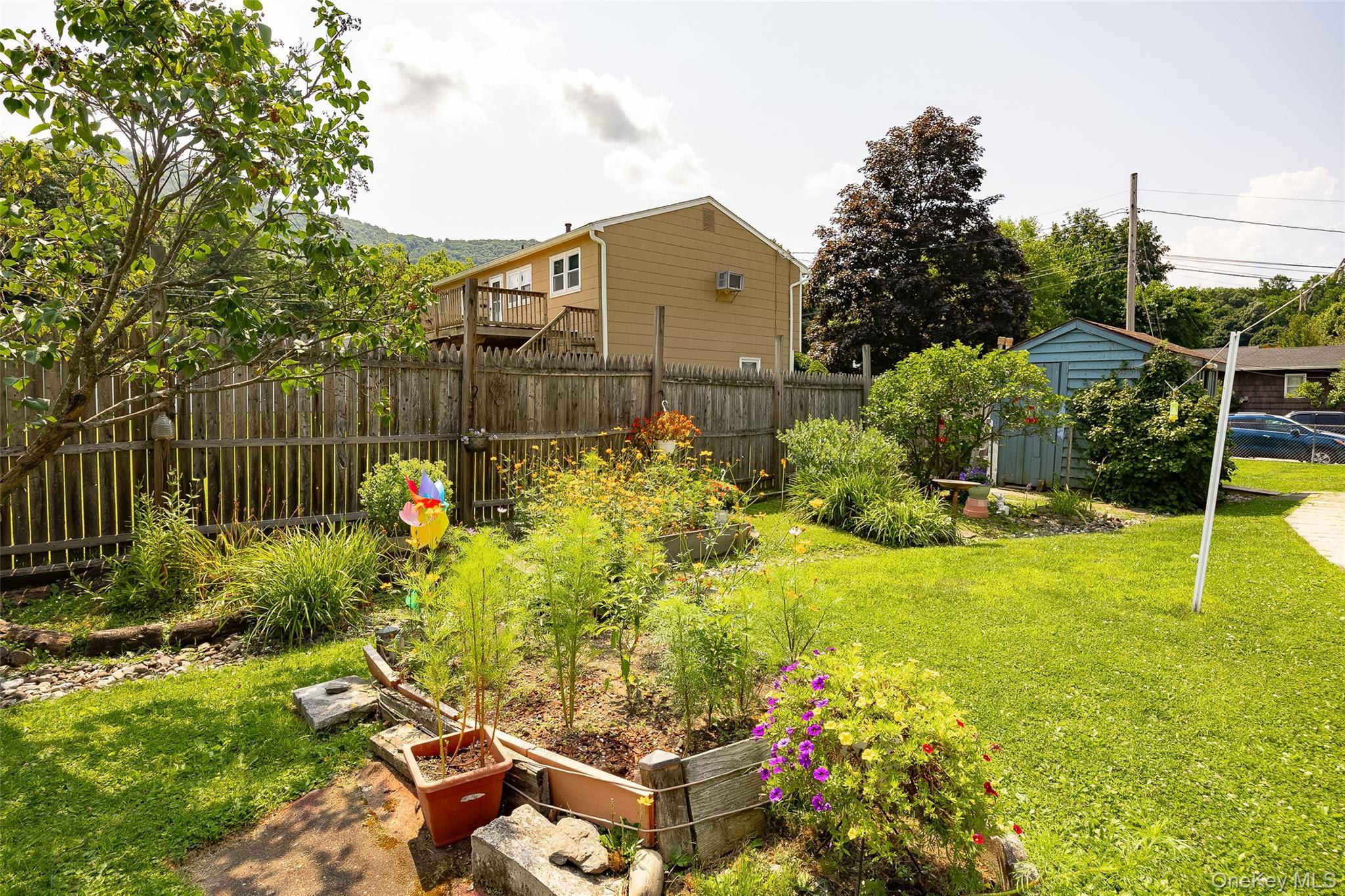 Single Family Phillips Street Dutchess County, NY 12508, MLS-1031124-23