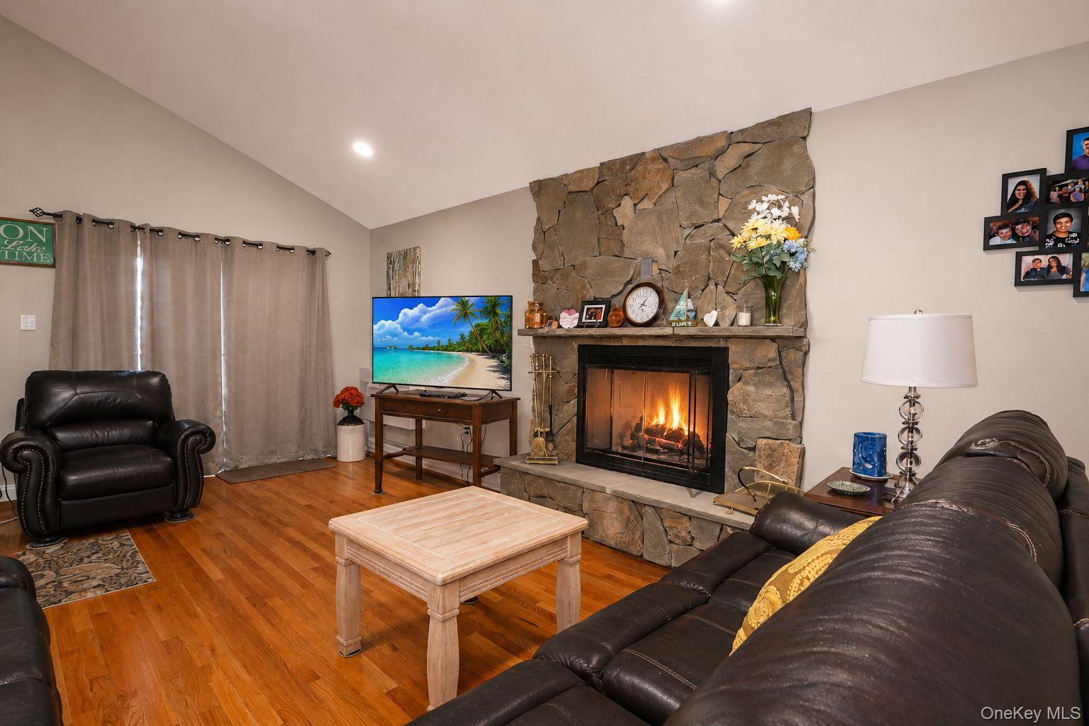 Single Family Crescent Circle Rock Hill Sullivan County, NY 12775, MLS-1031131-16
