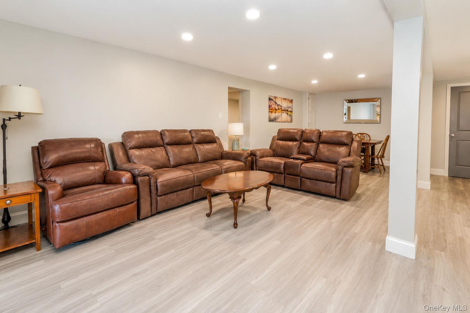Single Family Crescent Circle Rock Hill Sullivan County, NY 12775, MLS-1031131-34