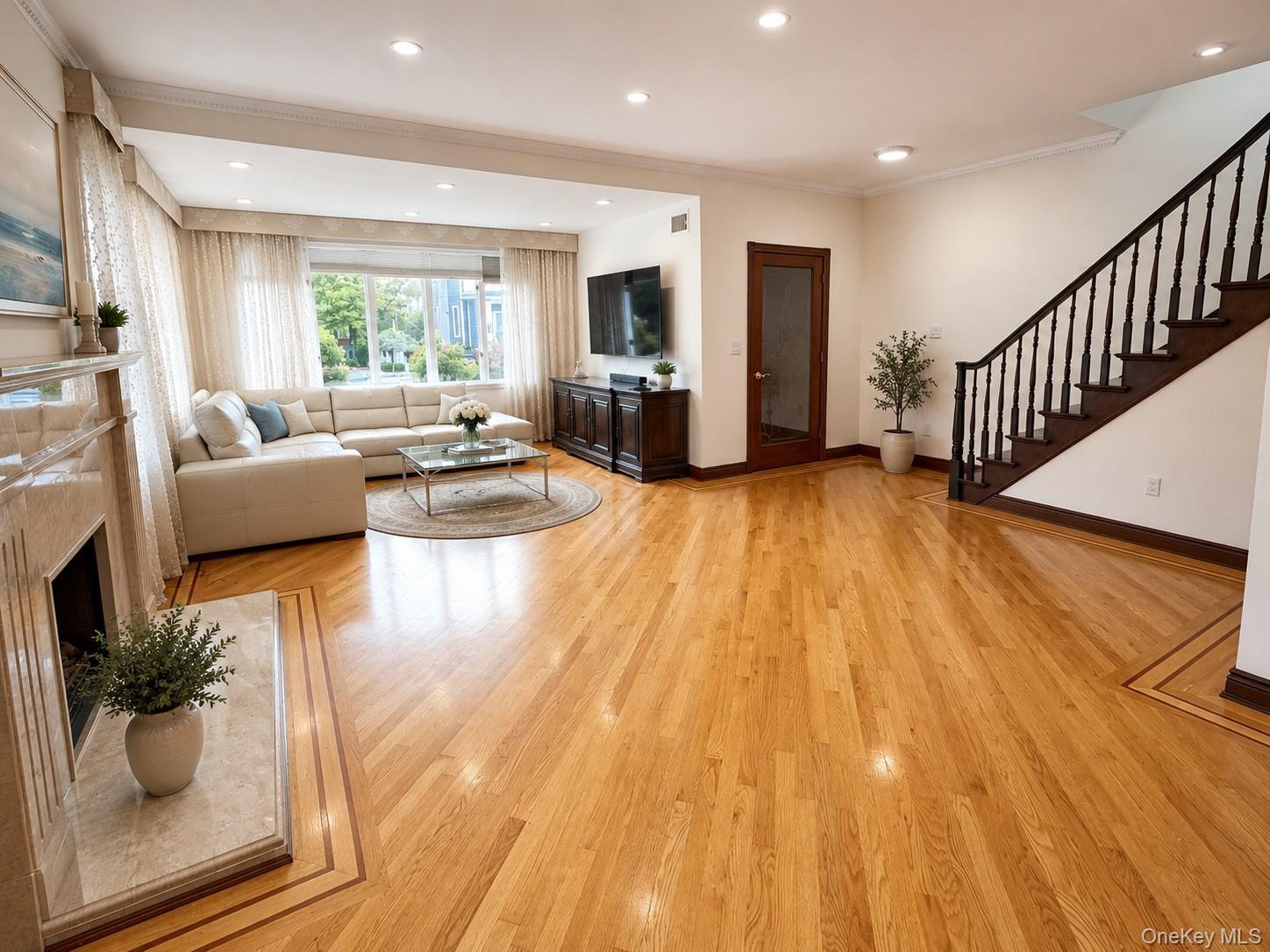 Single Family Beach 132nd Street  Queens, NY 11694, MLS-1031132-3