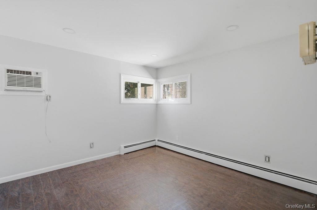 Single Family Summer Lane Nassau County, NY 11801, MLS-1031167-10