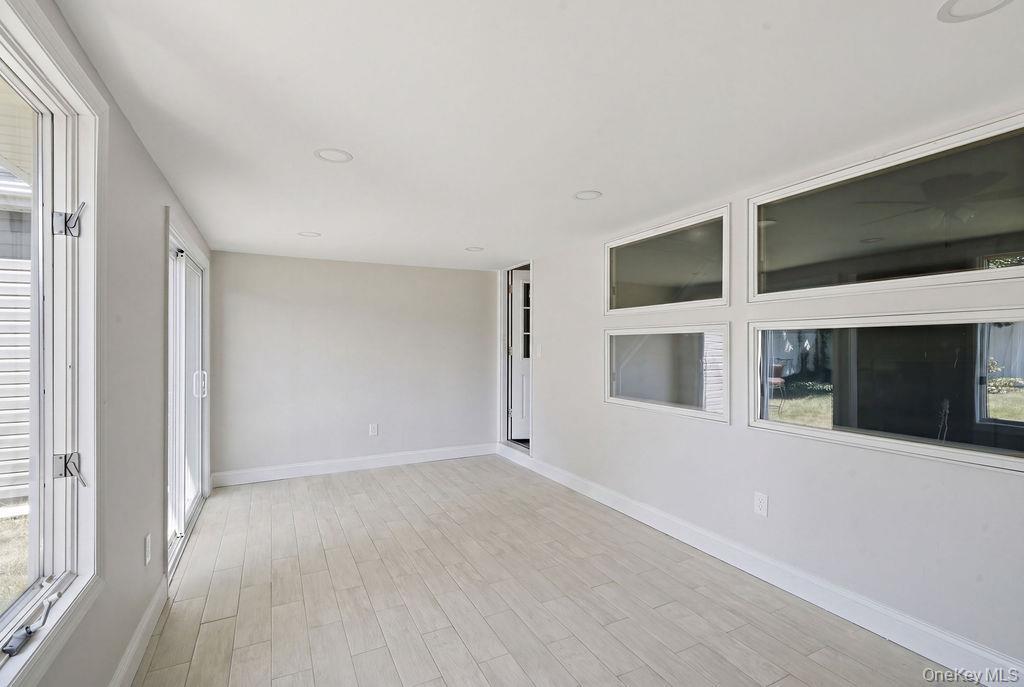 Single Family Summer Lane Nassau County, NY 11801, MLS-1031167-20