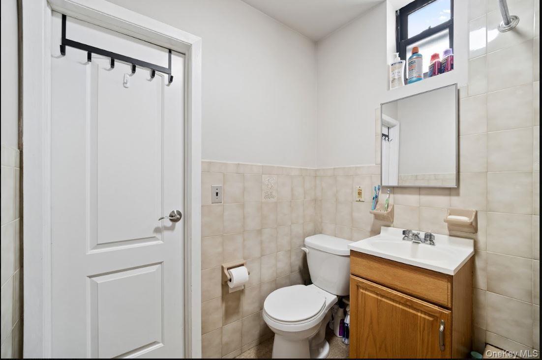 Single Family 68th Avenue Queens, NY 11379, MLS-1031172-31