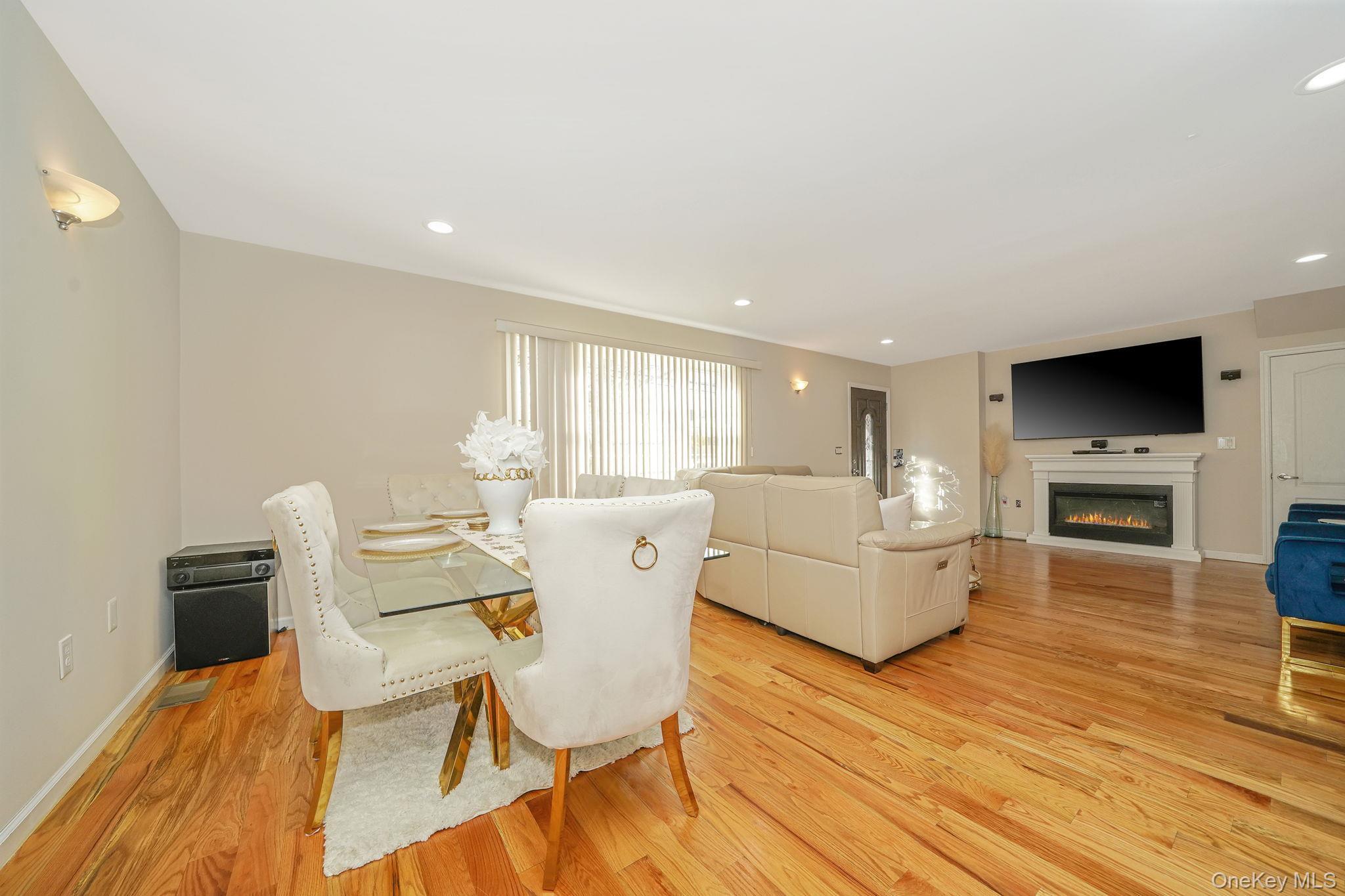Single Family Memphis Avenue Queens, NY 11422, MLS-1031176-15