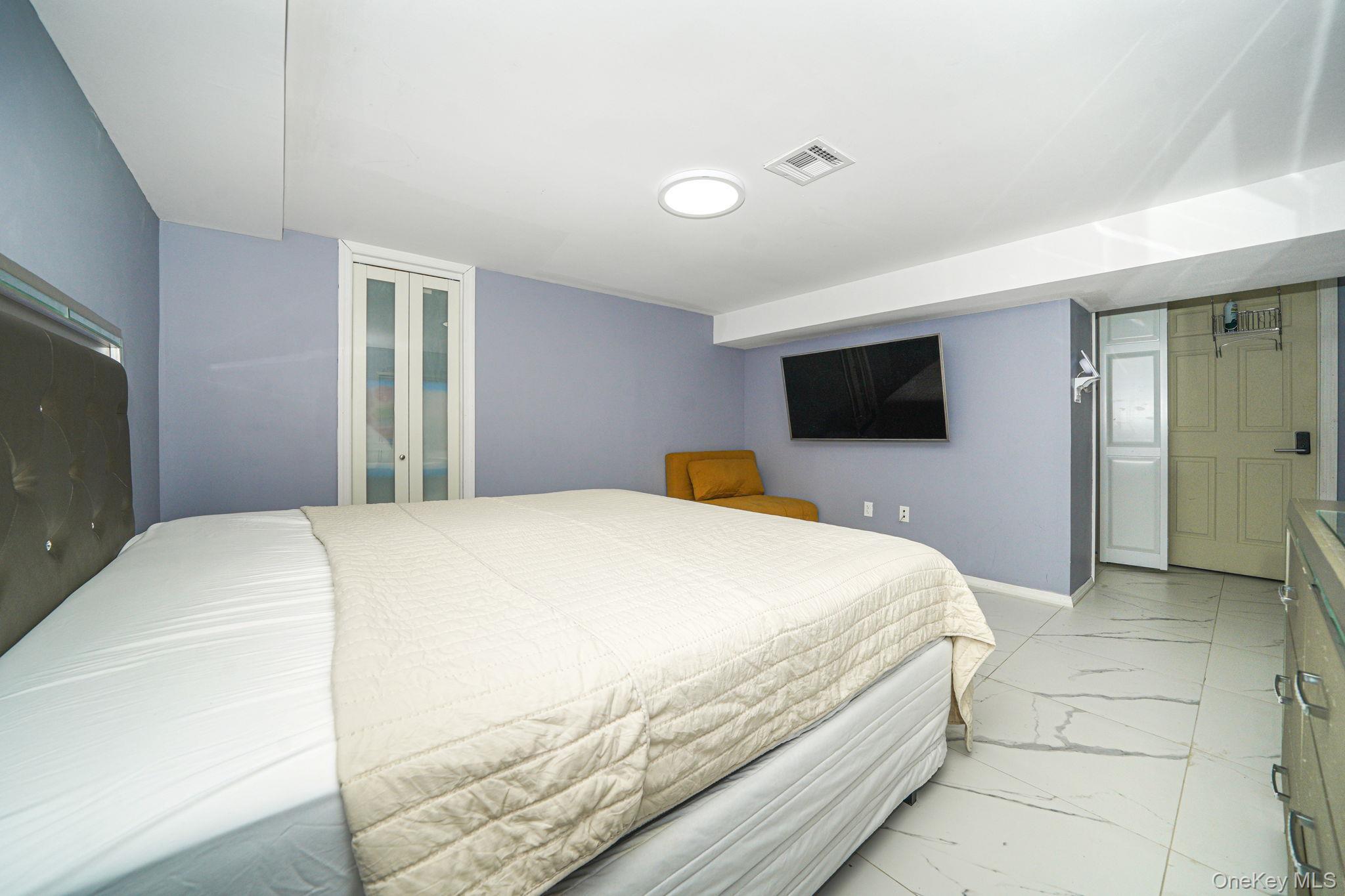 Single Family Memphis Avenue Queens, NY 11422, MLS-1031176-22