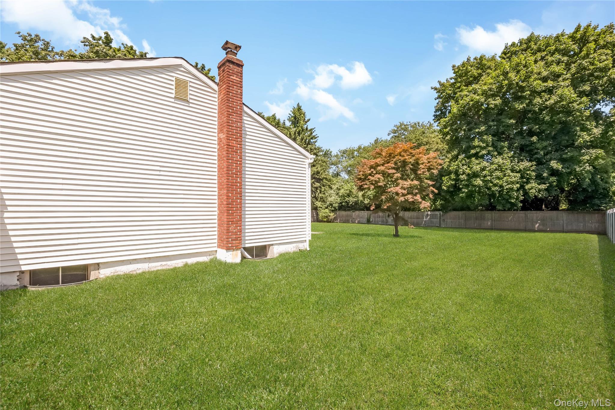 Single Family Raynor Road Suffolk County, NY 11961, MLS-1031187-5