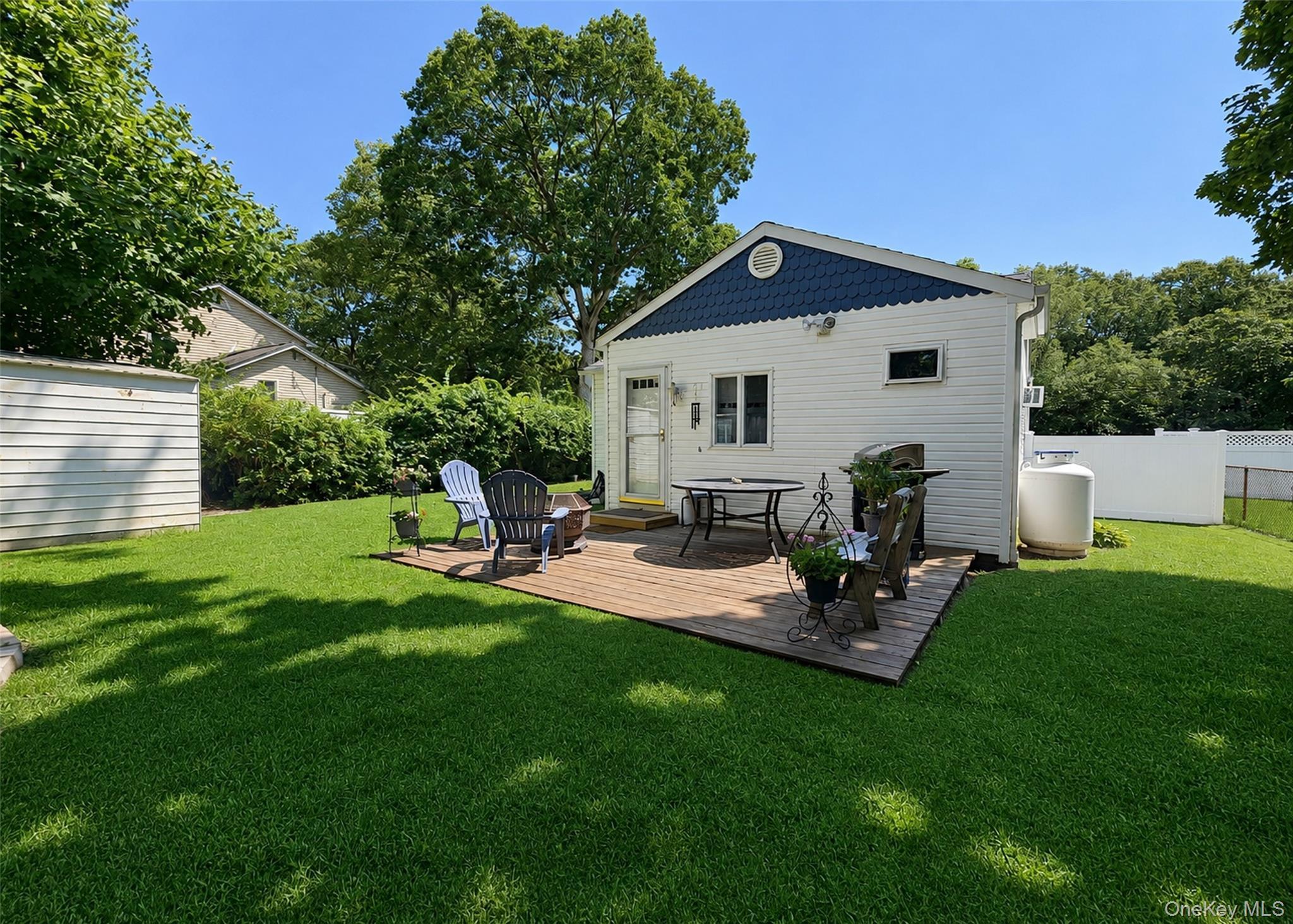 Single Family Cooke Avenue Suffolk County, NY 11742, MLS-1031192-5