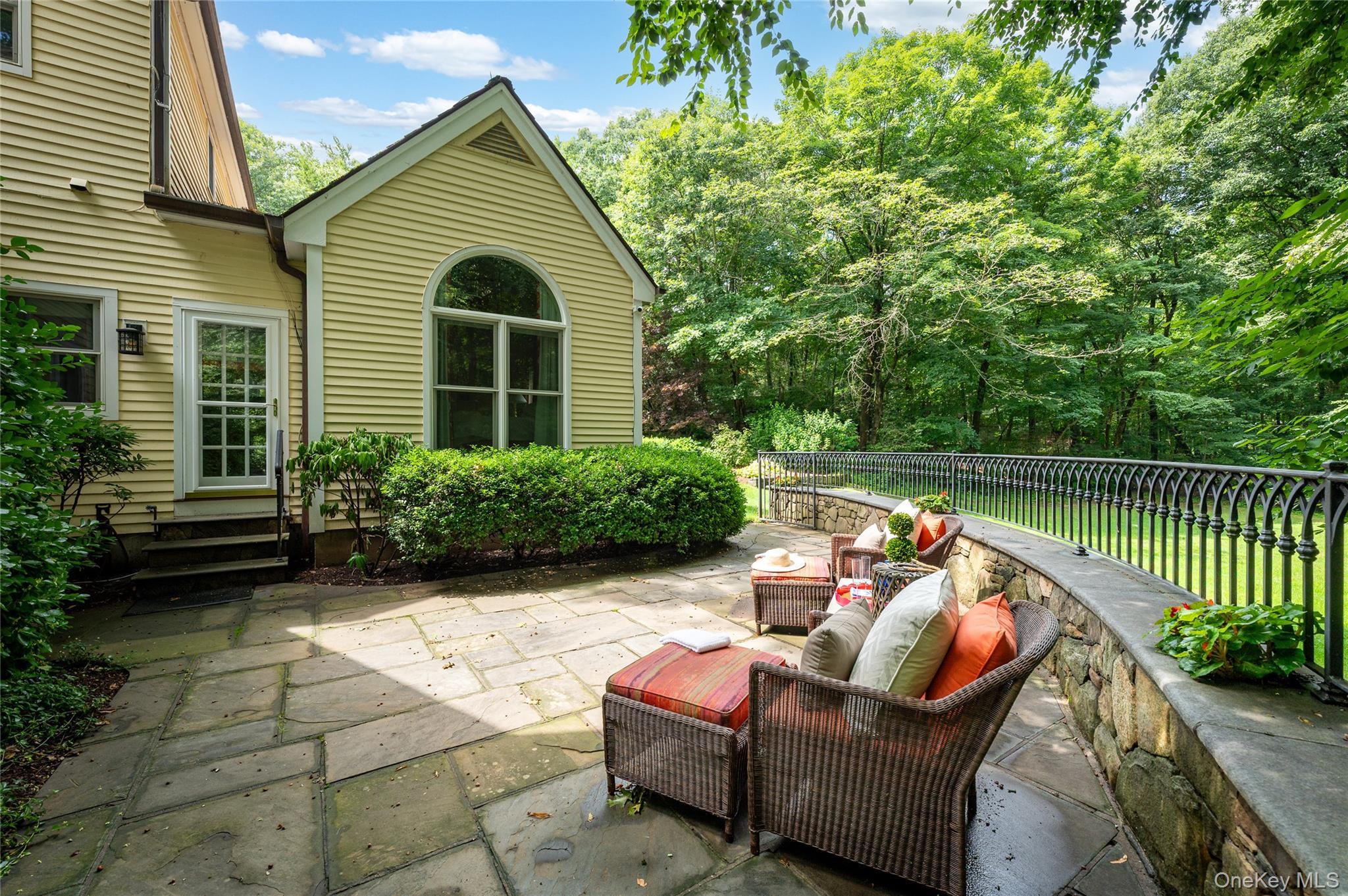 Single Family Old Logging Road  Westchester County, NY 10506, MLS-1031198-22