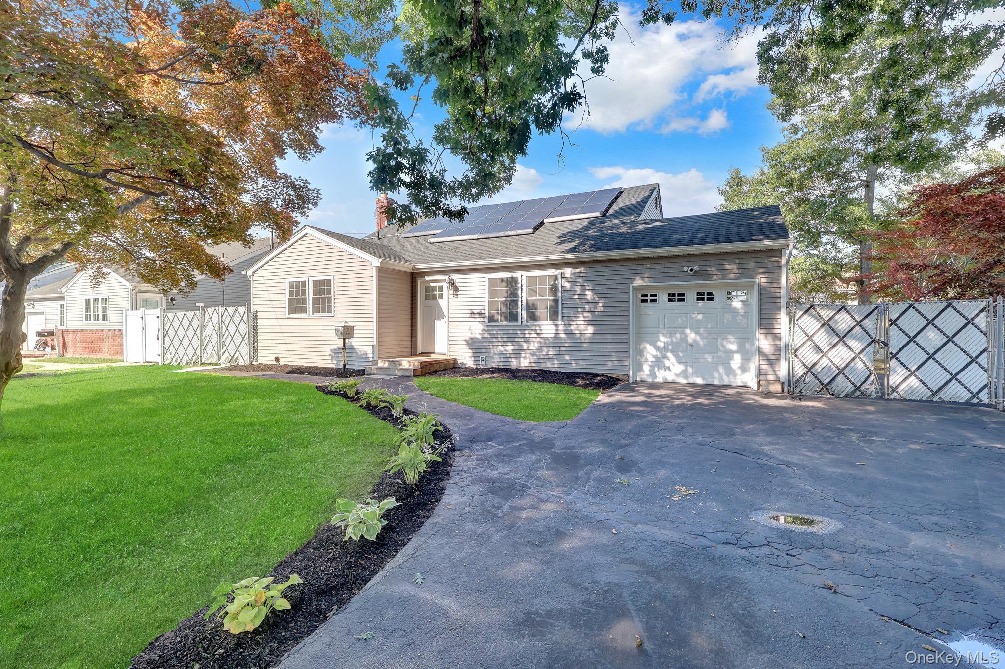 Single Family W 17th Street  Suffolk County, NY 11729, MLS-1031232-2