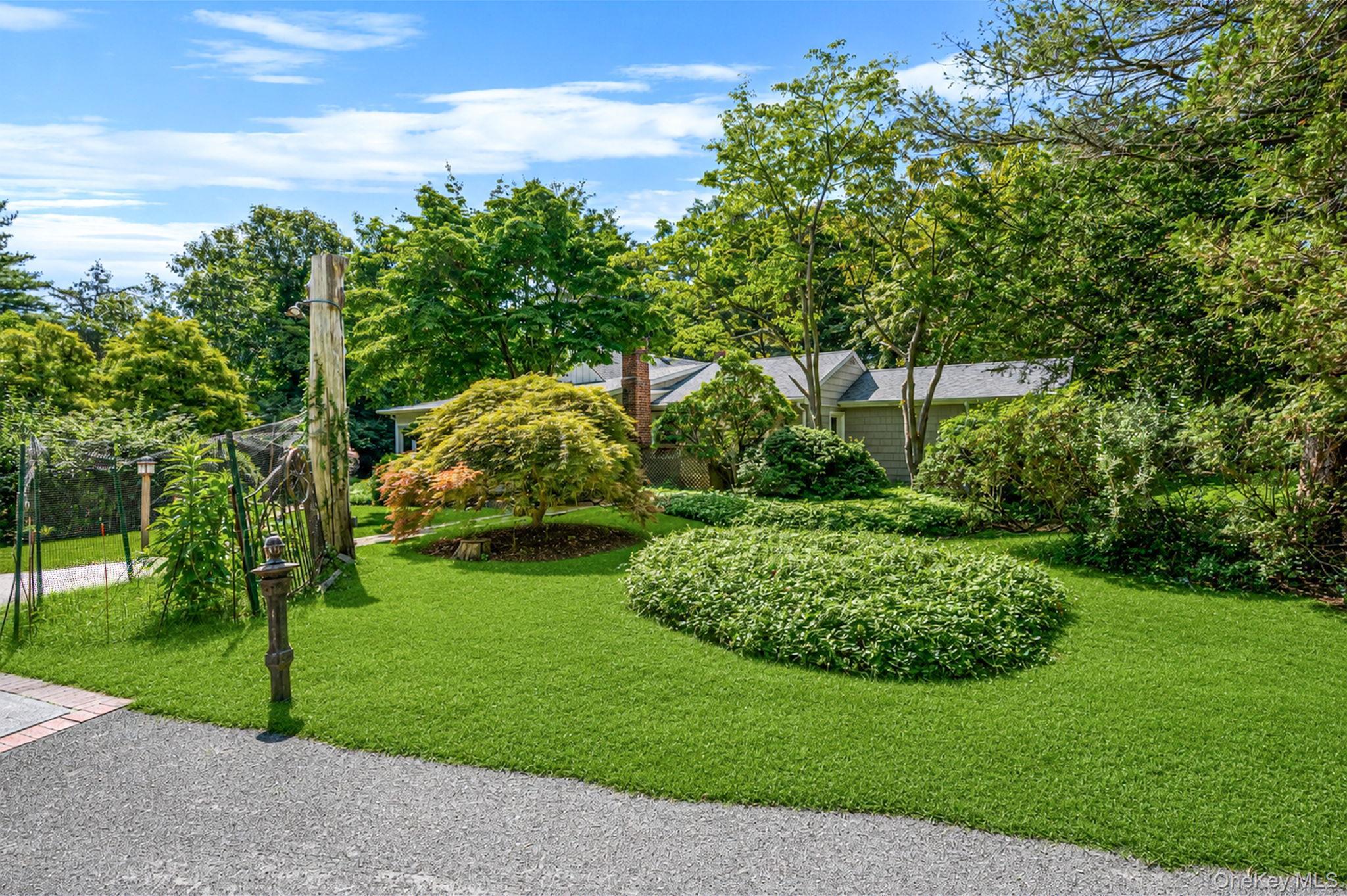 Single Family Locust Lane  Suffolk County, NY 11768, MLS-1031236-22