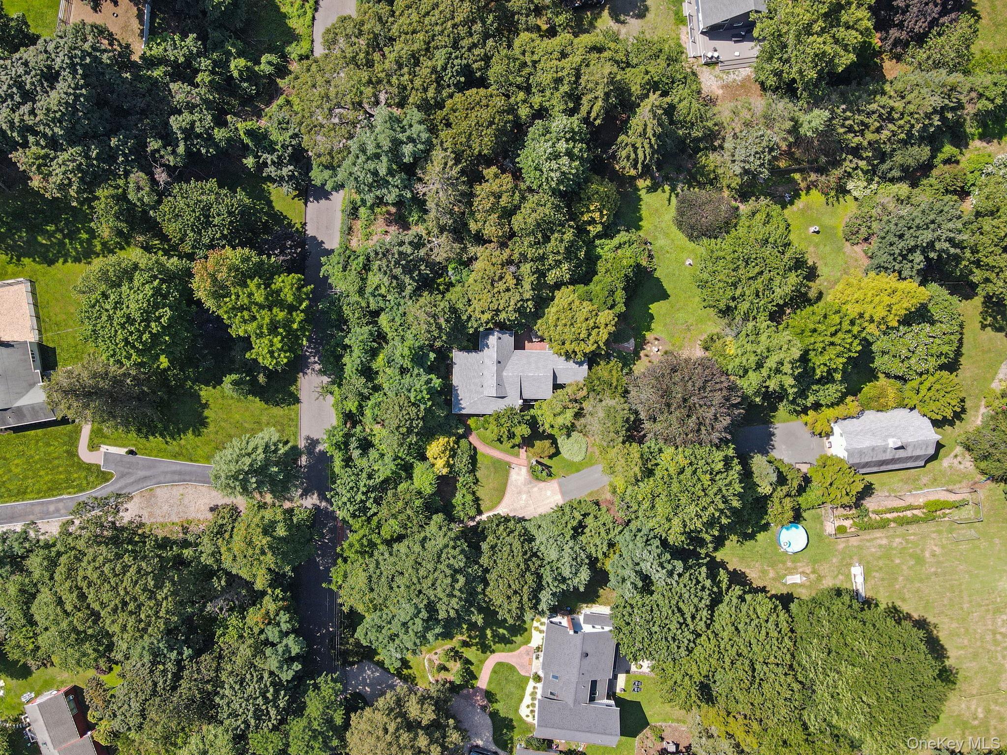 Single Family Locust Lane  Suffolk County, NY 11768, MLS-1031236-34
