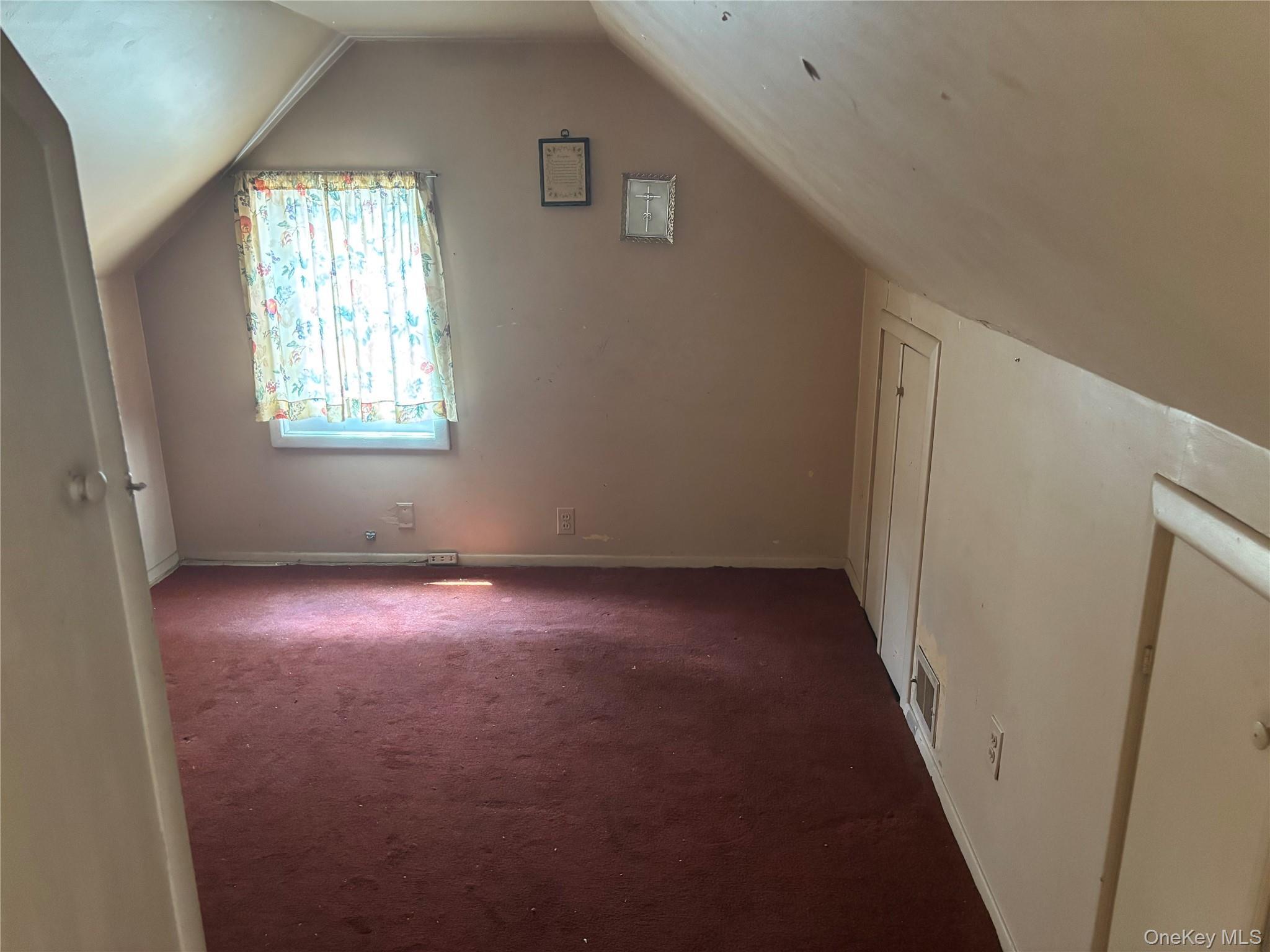 Single Family Fairmount Avenue Bronx, NY 10465, MLS-1031261-14