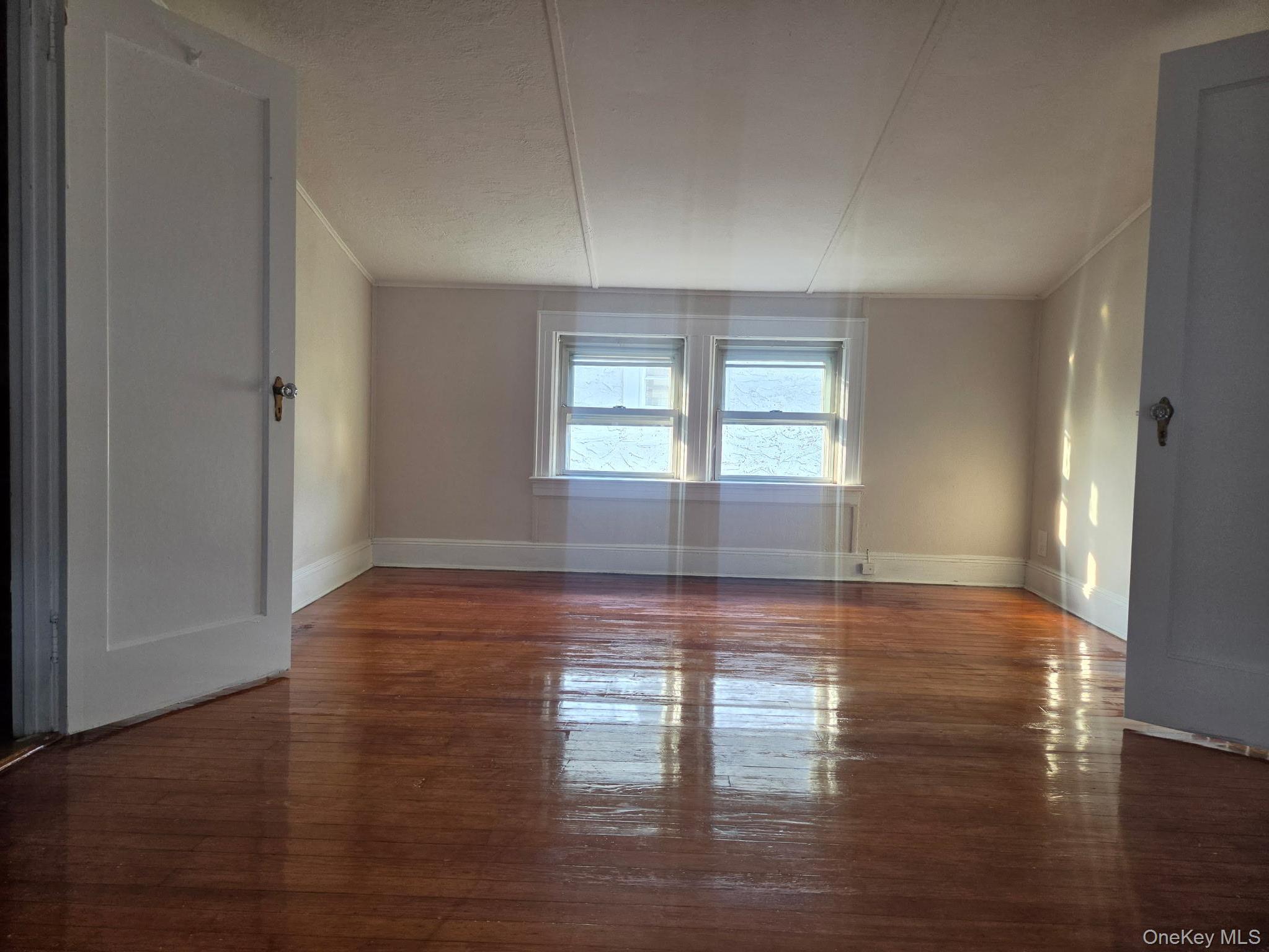 Single Family 202nd St  Queens, NY 11361, MLS-1031283-10