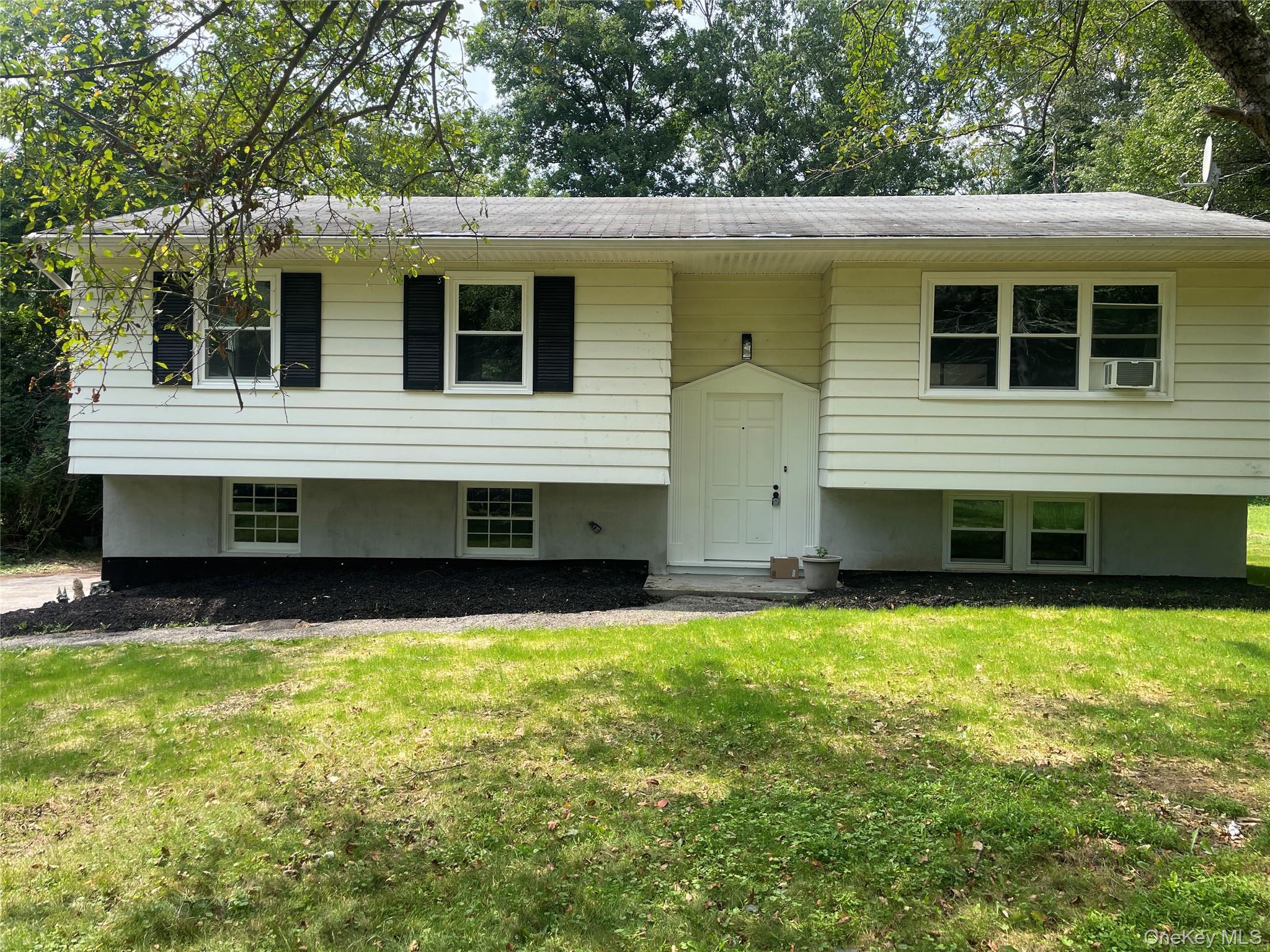Single Family Vandewater Drive  Dutchess County, NY 12590, MLS-1031284-4