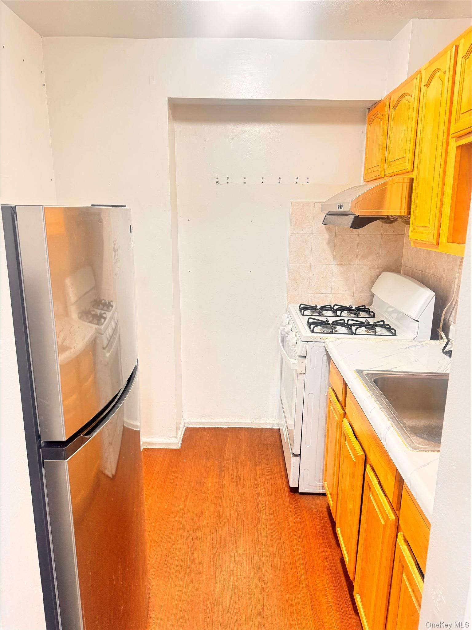 Apartment Parsons Boulevard  Queens, NY 11354, MLS-1031290-4