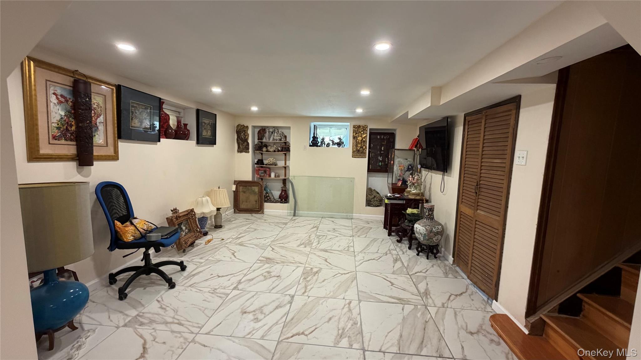 Single Family 192nd Street Queens, NY 11365, MLS-1031297-10