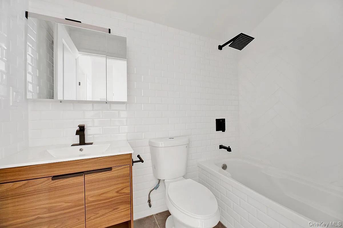 Single Family 232nd Street  Queens, NY 11413, MLS-1031305-12