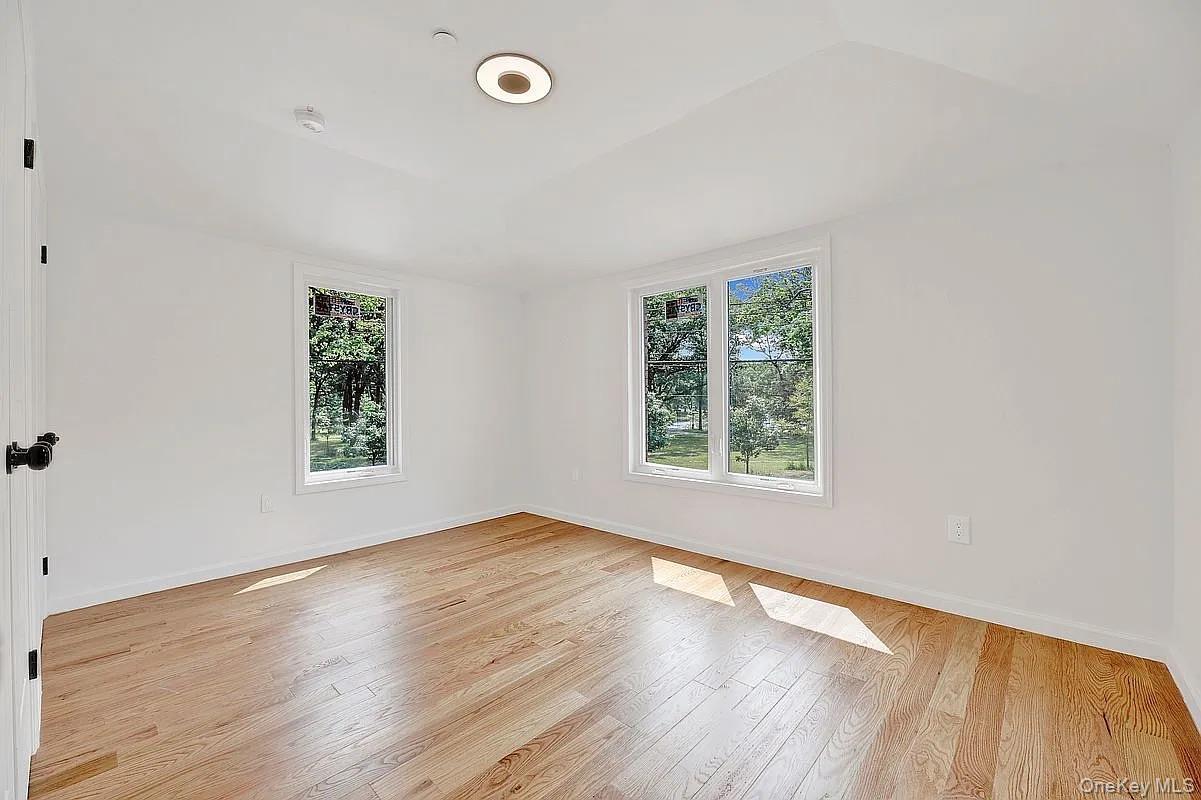 Single Family 232nd Street  Queens, NY 11413, MLS-1031305-18