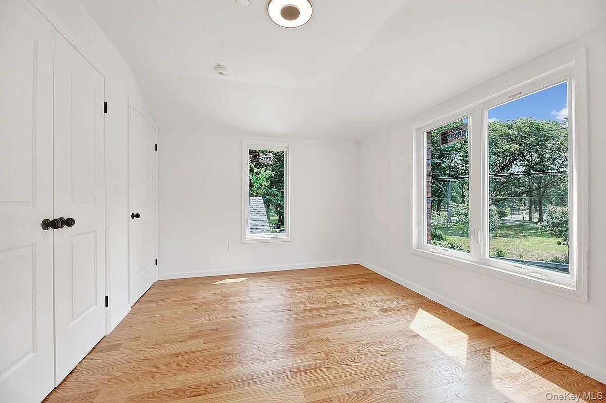 Single Family 232nd Street  Queens, NY 11413, MLS-1031305-19
