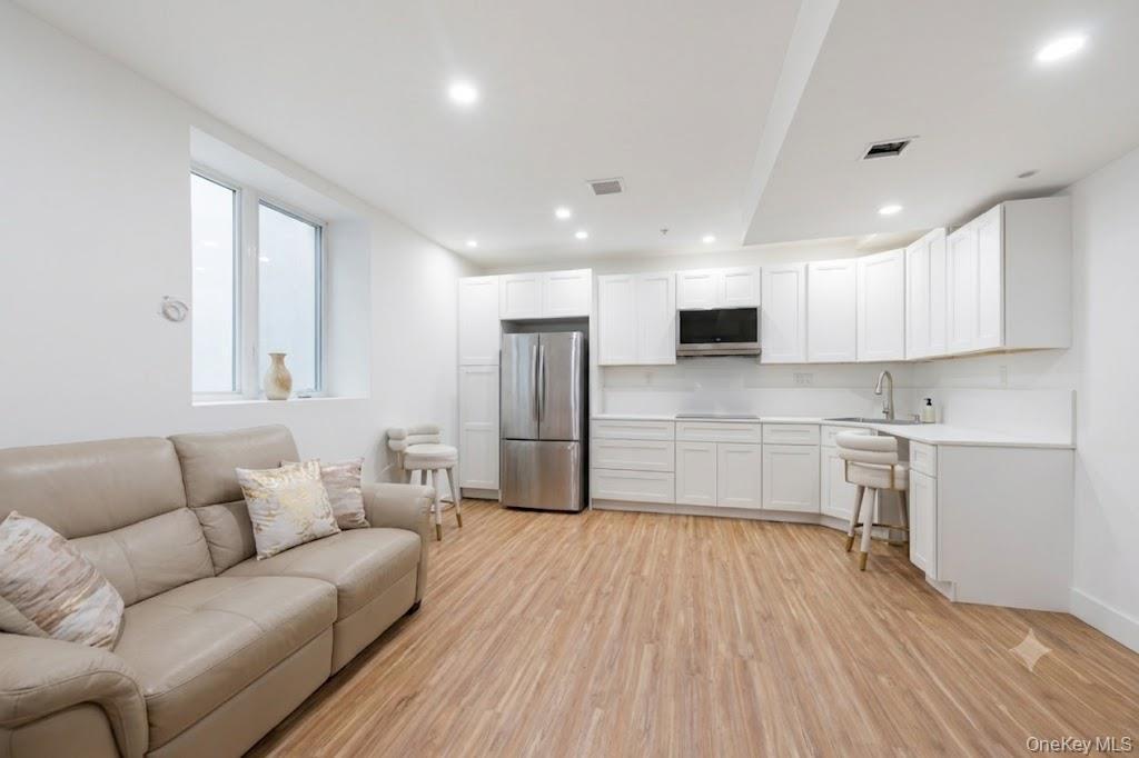 Single Family 232nd Street  Queens, NY 11413, MLS-1031305-25