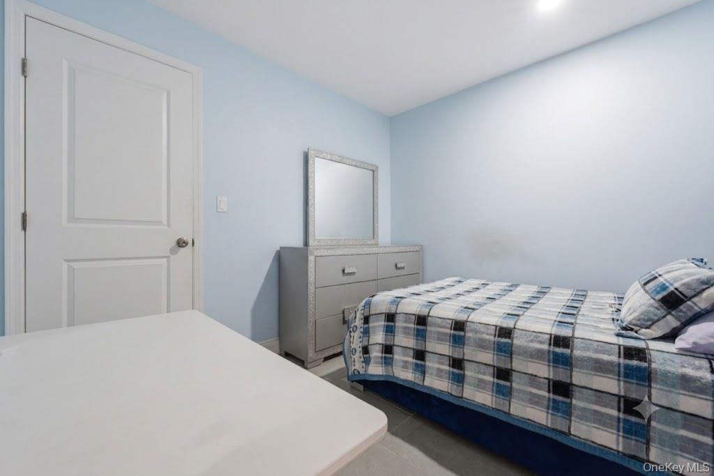 Single Family 232nd Street  Queens, NY 11413, MLS-1031305-29