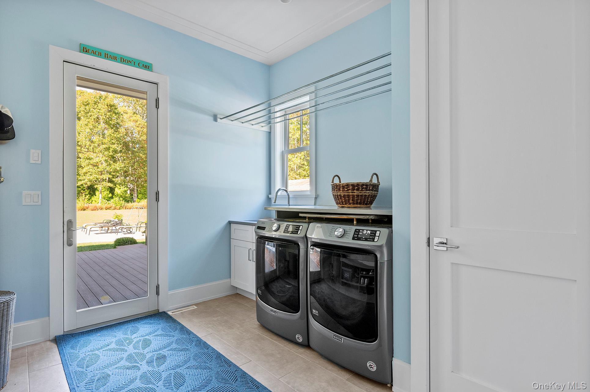 Single Family Arbutus Road  Suffolk County, NY 11959, MLS-1031318-17