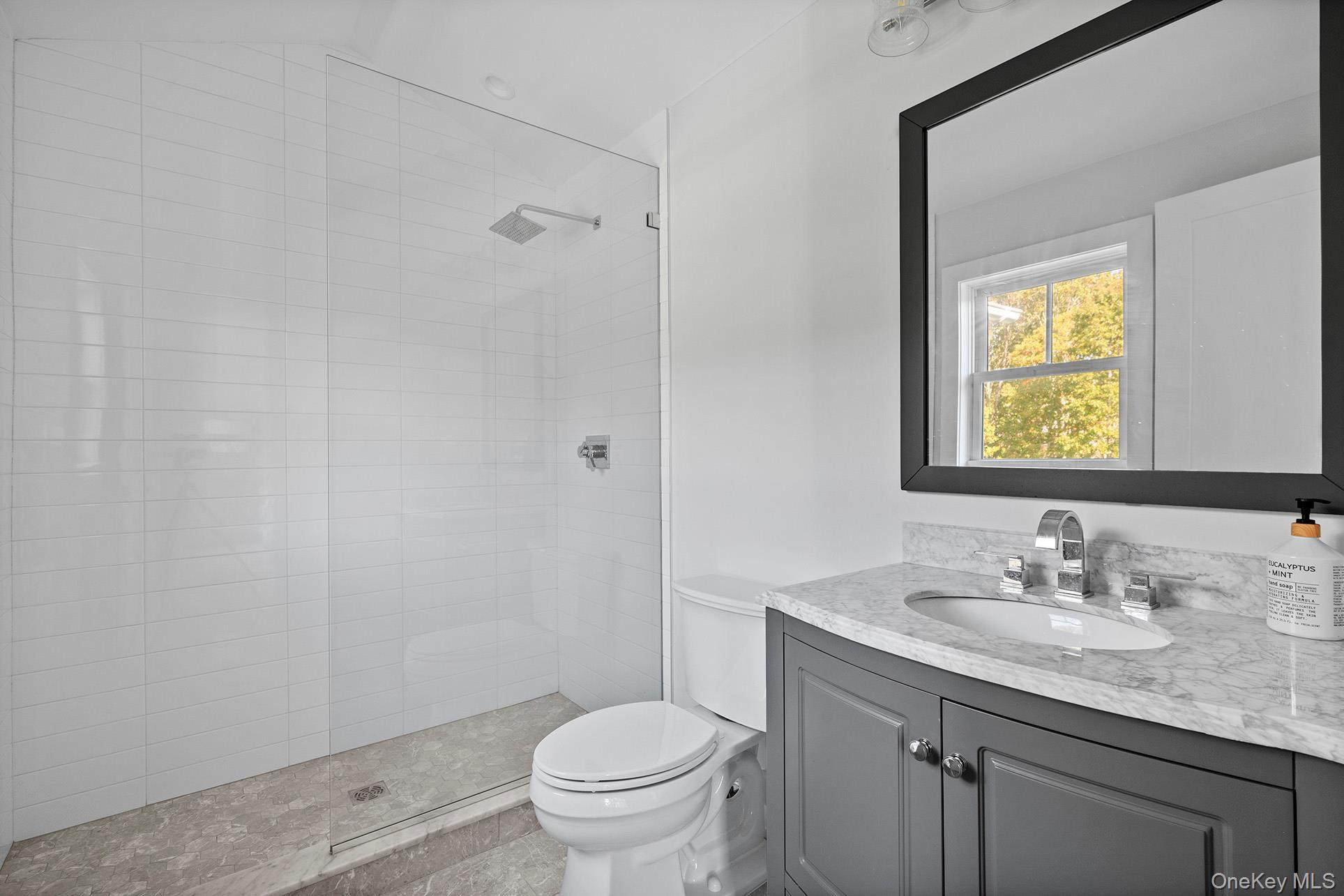 Single Family Arbutus Road  Suffolk County, NY 11959, MLS-1031318-25
