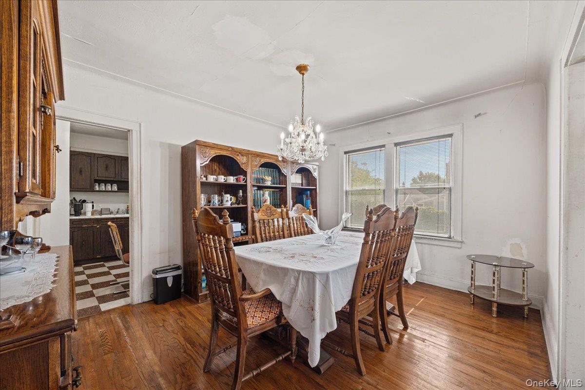 Single Family 132nd Avenue  Queens, NY 11413, MLS-1031319-10