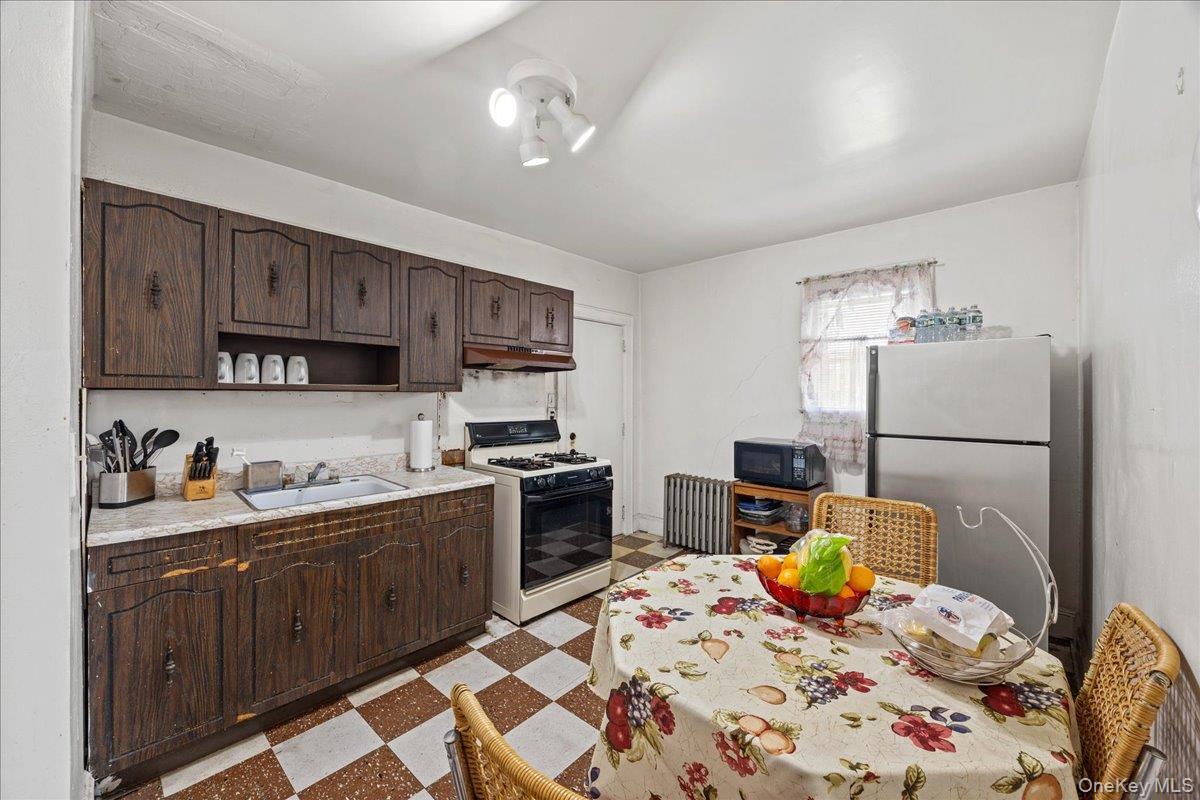 Single Family 132nd Avenue  Queens, NY 11413, MLS-1031319-14