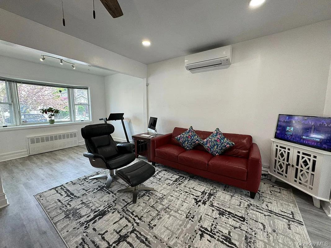 Single Family E 52nd Street Brooklyn, NY 11234, MLS-1031365-4