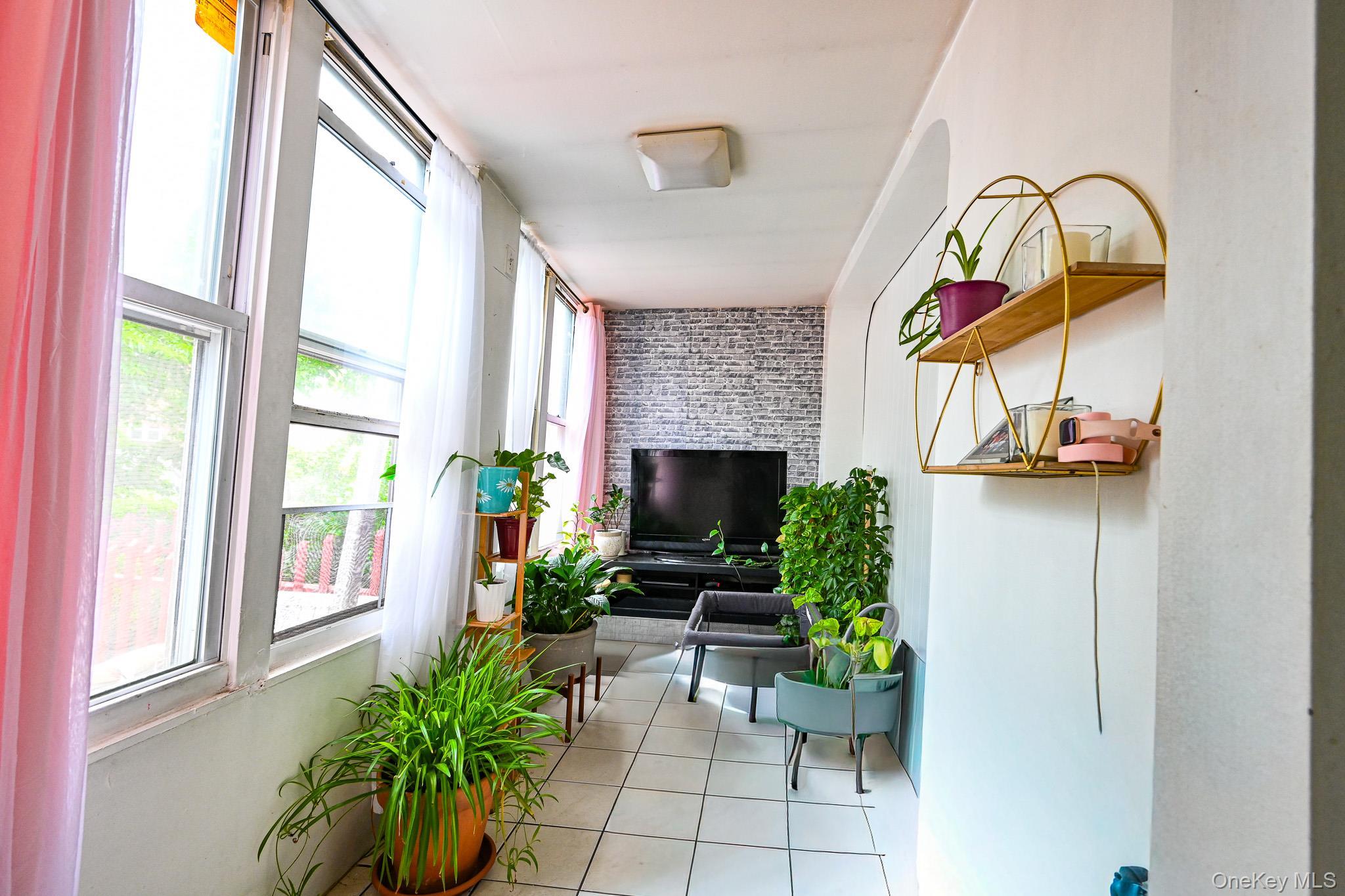 Single Family Melville Street  Bronx, NY 10460, MLS-1031366-4